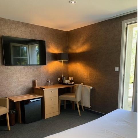 Logis Auberge De La Riviere Les Velluire-sur-Vendee Экстерьер фото
