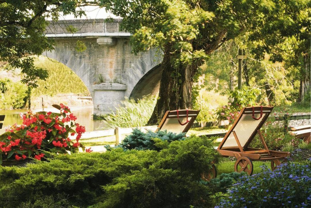 Logis Auberge De La Riviere Les Velluire-sur-Vendee Экстерьер фото