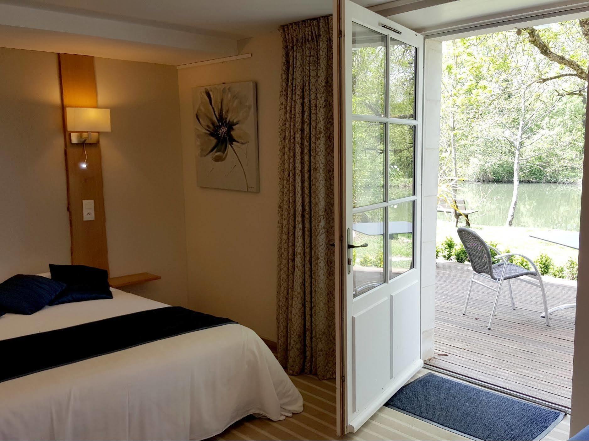 Logis Auberge De La Riviere Les Velluire-sur-Vendee Экстерьер фото